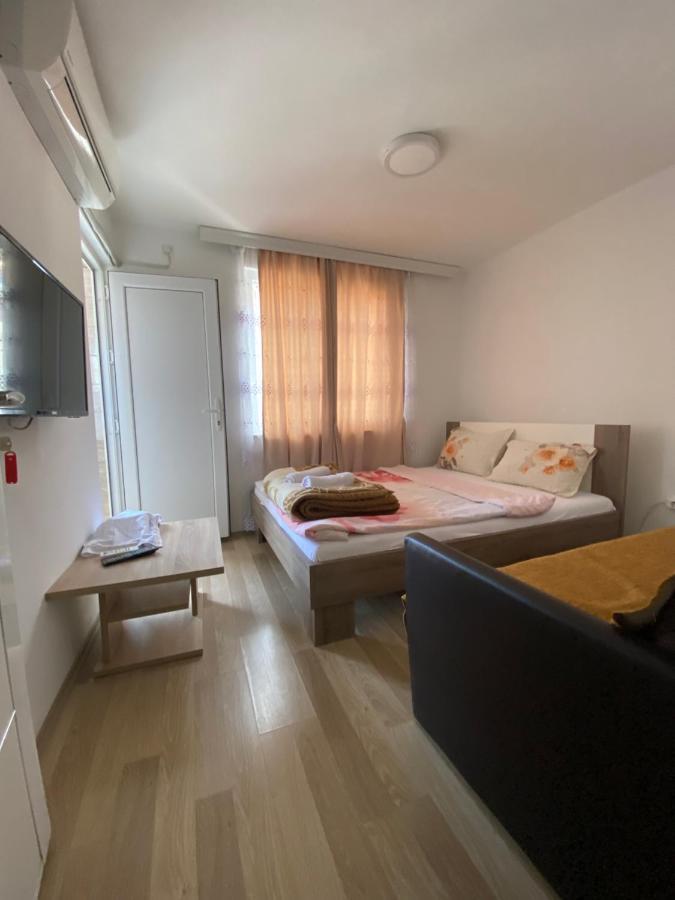 Venecia Plaza Struga Hotel Exterior foto