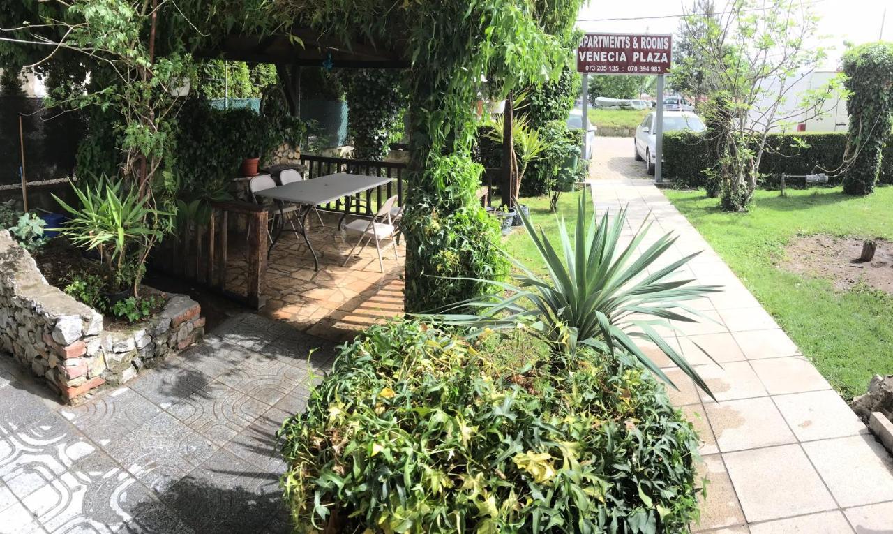 Venecia Plaza Struga Hotel Exterior foto